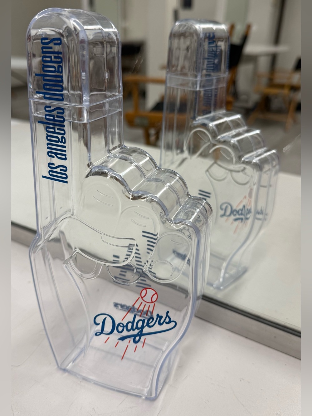 LA Dodgers Foam Finger Souvenir Cup Dodger Stadium #1 Fan MLB